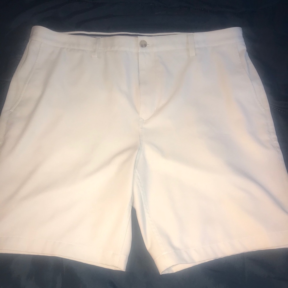 Men’s Vineyard Vines shorts